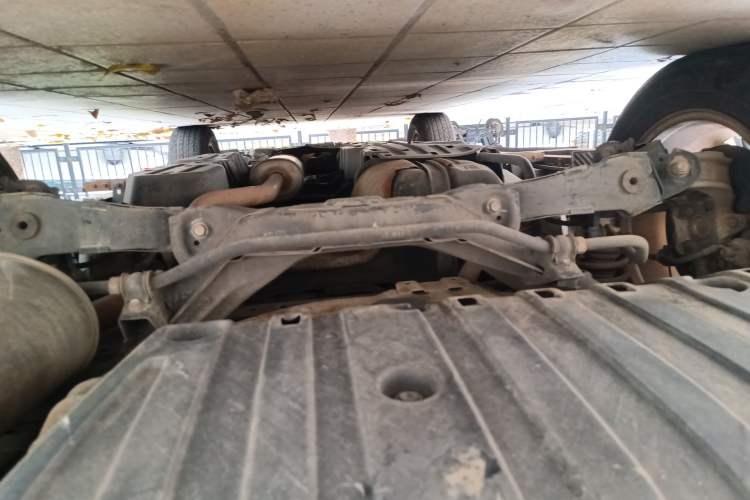 Used Honda CR-V 2015 2.0L two-wheel drive urban version Chassis Rear