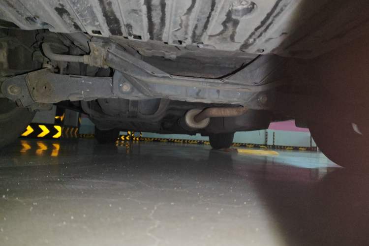 Used Honda CR-V 2015 2.0L two-wheel drive urban version Chassis Rear