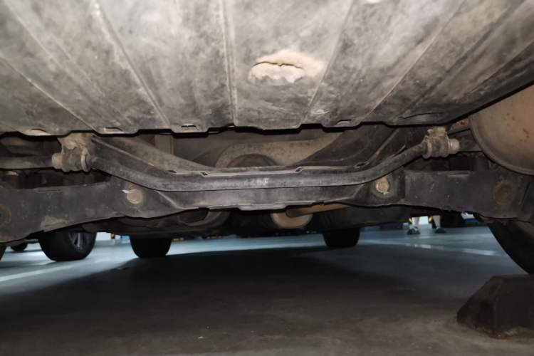 Used Honda CR-V 2015 2.4L two-wheel drive luxury version Chassis Rear