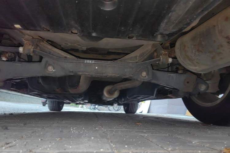 Used Honda CR-V 2015 2.4L two-wheel drive luxury version Chassis Rear