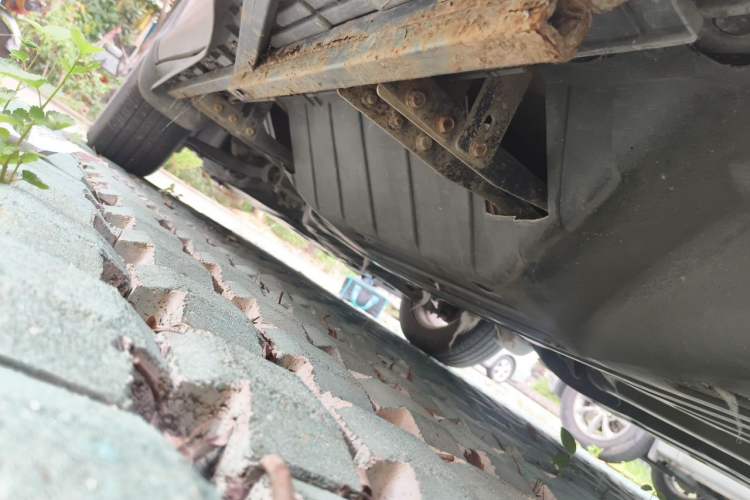 Used Honda CR-V 2015 2.4L two-wheel drive luxury version Chassis Rear Left