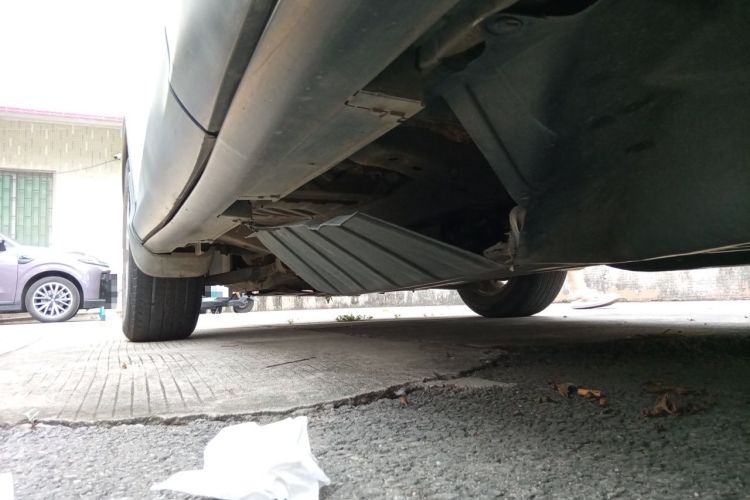 Used Honda CR-V 2015 2.0L two-wheel drive Fashion Edition Chassis Rear Left