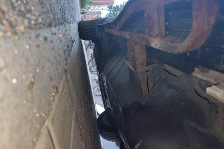 Used Honda CR-V 2015 2.4L two-wheel drive luxury version Chassis Rear Left