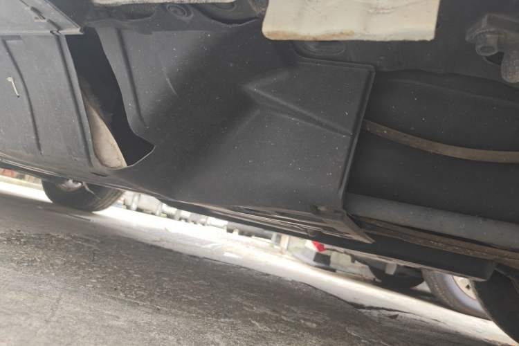 Used Honda CR-V 2015 2.0L two-wheel drive urban version Chassis Rear Left
