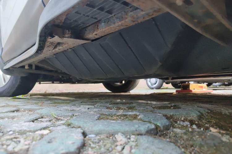 Used Honda CR-V 2015 2.0L two-wheel drive Fashion Edition Chassis Rear Left