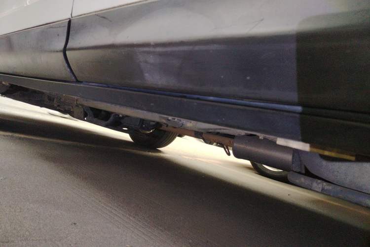 Used Honda CR-V 2015 2.0L two-wheel drive Fashion Edition Chassis Rear Left