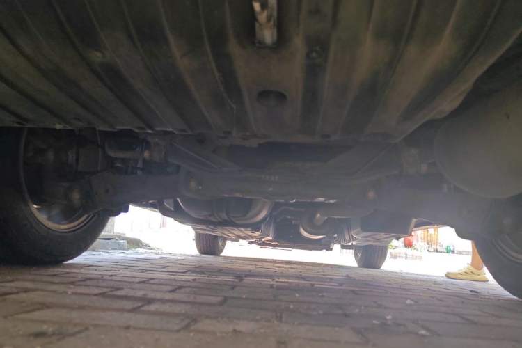 Used Honda CR-V 2015 2.0L two-wheel drive Fashion Edition Chassis Rear