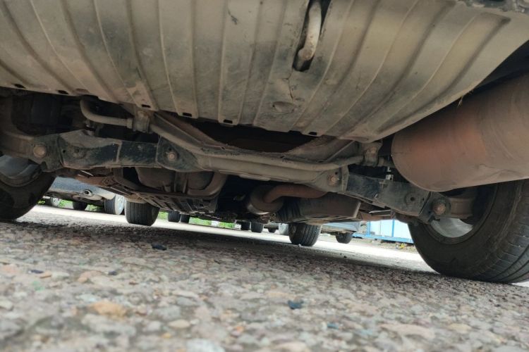 Used Honda CR-V 2015 2.0L two-wheel drive Fashion Edition Chassis Rear