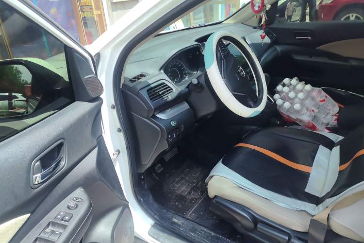 Used Honda CR-V 2015 2.0L two-wheel drive Fashion Edition Driver Seat