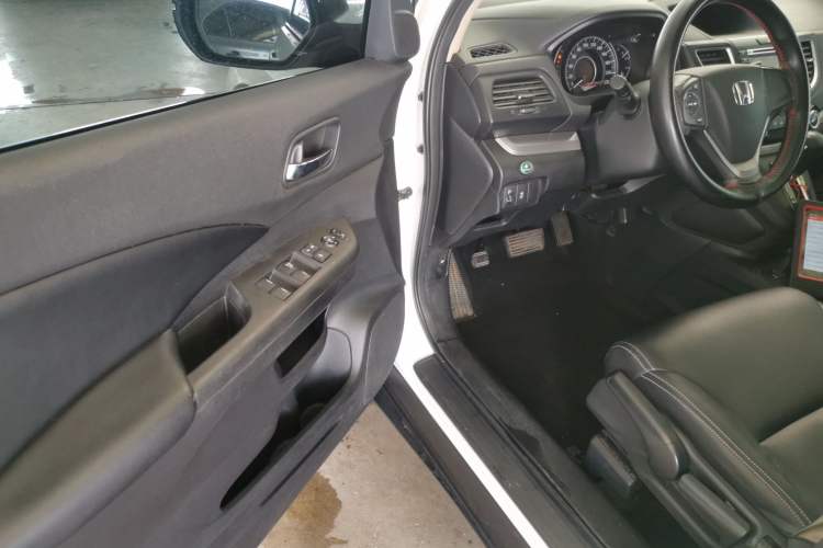 Used Honda CR-V 2015 2.0L two-wheel drive Fashion Edition Driver Seat