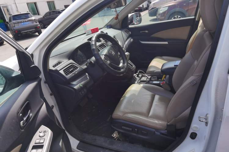 Used Honda CR-V 2015 2.4L two-wheel drive luxury version Driver Seat