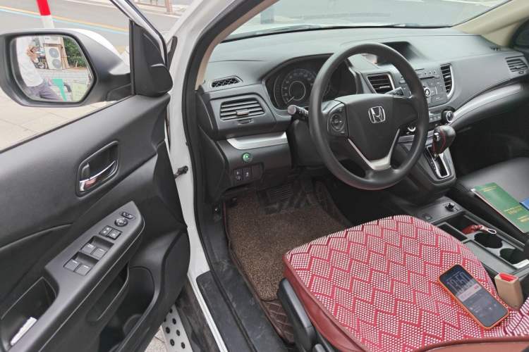 Used Honda CR-V 2015 2.0L two-wheel drive Fashion Edition Driver Seat