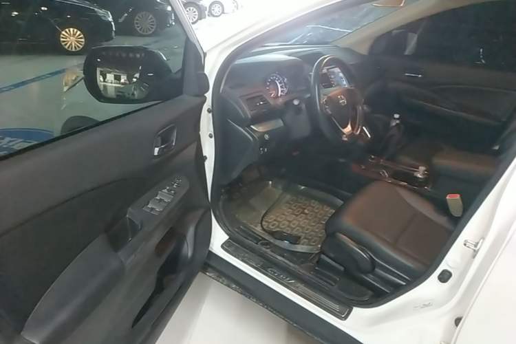 Used Honda CR-V 2015 2.0L two-wheel drive Fashion Edition Driver Seat