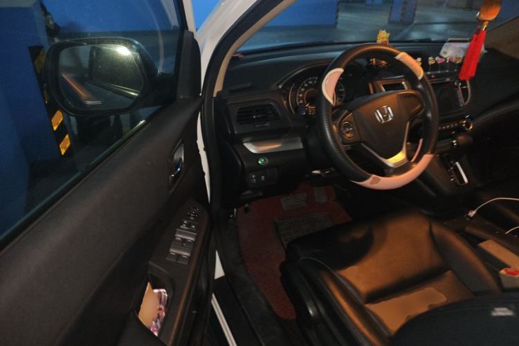 Used Honda CR-V 2015 2.0L two-wheel drive urban version Driver Seat