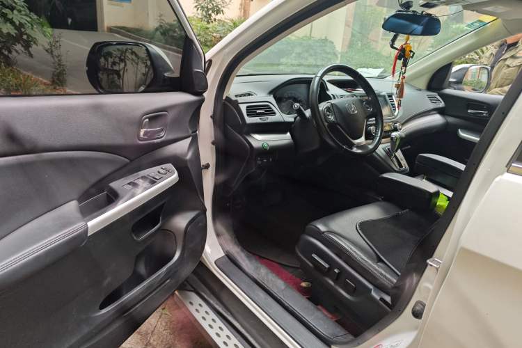 Used Honda CR-V 2015 2.4L two-wheel drive luxury version Driver Seat