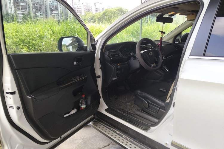 Used Honda CR-V 2015 2.0L two-wheel drive Fashion Edition Driver Seat