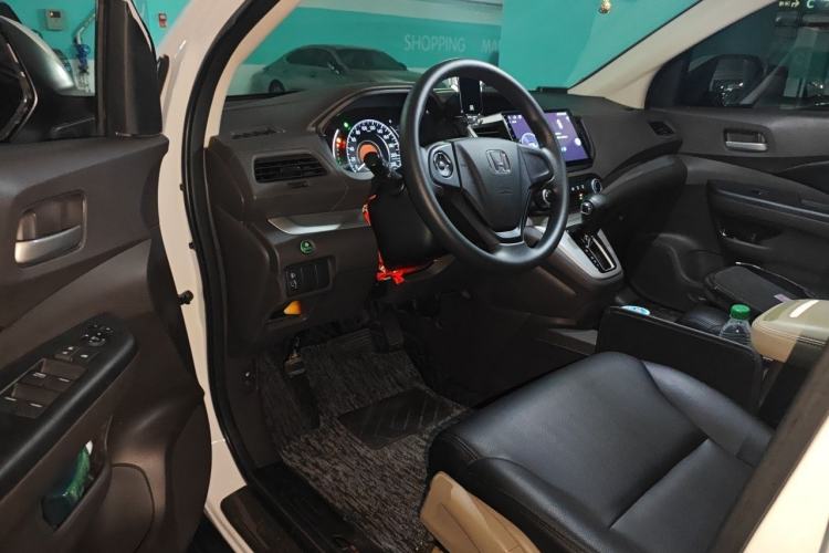 Used Honda CR-V 2015 2.0L 2WD Classic Edition Driver Seat