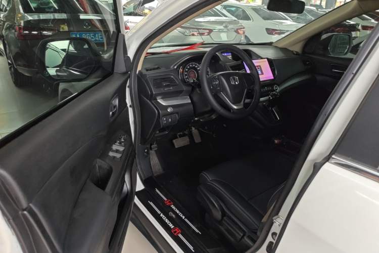 Used Honda CR-V 2015 2.0L two-wheel drive Fashion Edition Driver Seat