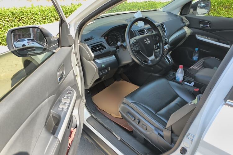 Used Honda CR-V 2015 2.4L two-wheel drive luxury version Driver Seat