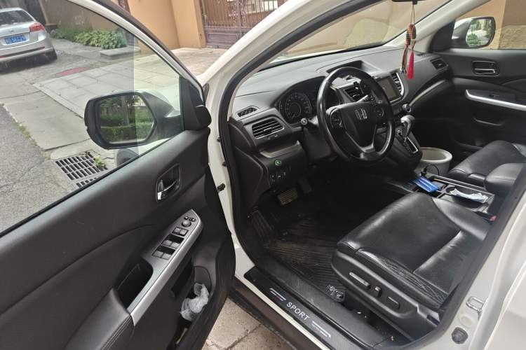 Used Honda CR-V 2015 2.4L two-wheel drive luxury version Driver Seat