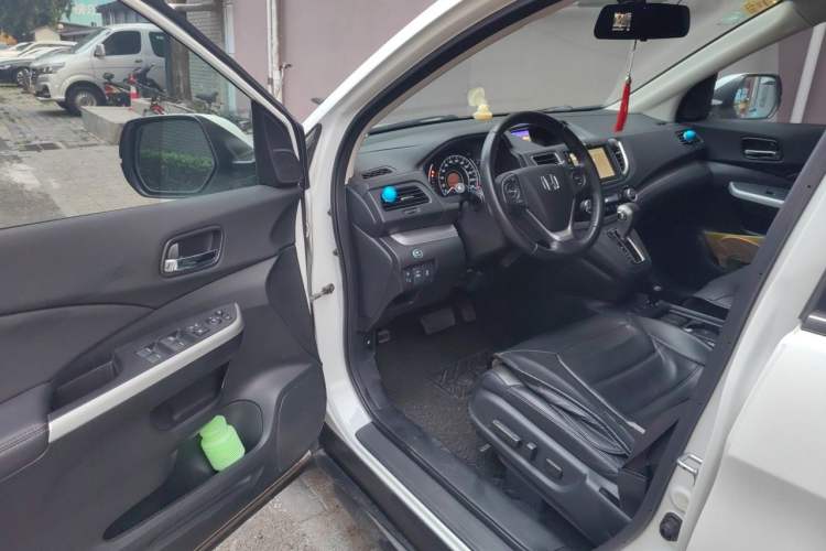 Used Honda CR-V 2015 2.4L two-wheel drive luxury version Driver Seat
