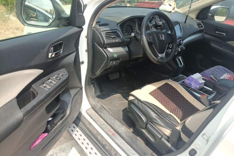 Used Honda CR-V 2015 2.0L two-wheel drive Fashion Edition Driver Seat