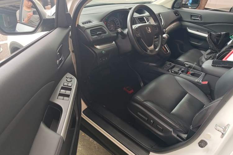 Used Honda CR-V 2015 2.4L two-wheel drive luxury version Driver Seat