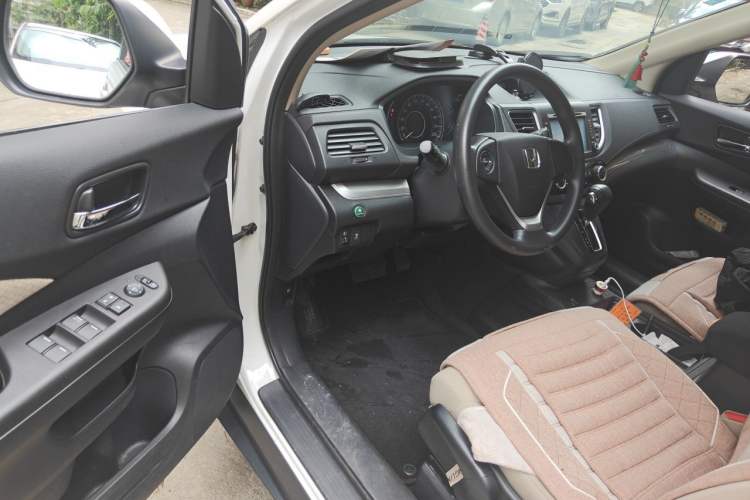 Used Honda CR-V 2015 2.0L two-wheel drive urban version Driver Seat