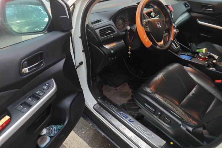 Used Honda CR-V 2015 2.4L two-wheel drive luxury version Driver Seat