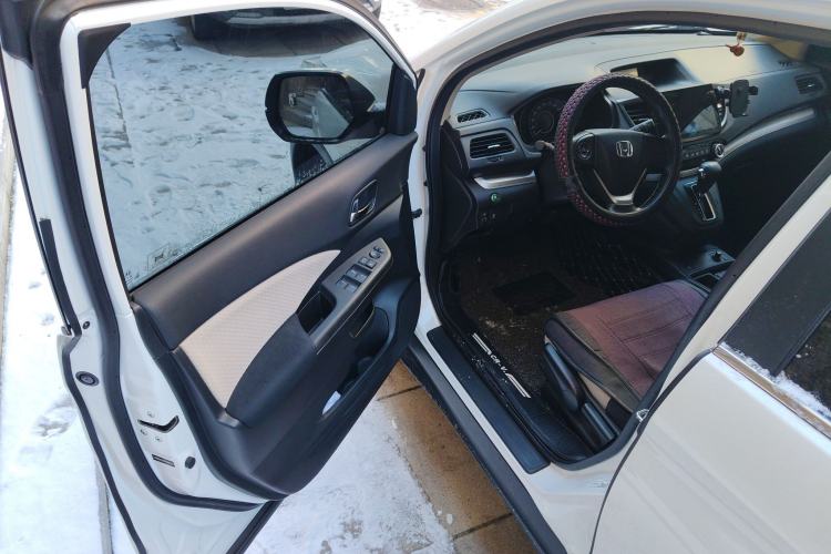 Used Honda CR-V 2015 2.0L two-wheel drive urban version Driver Seat