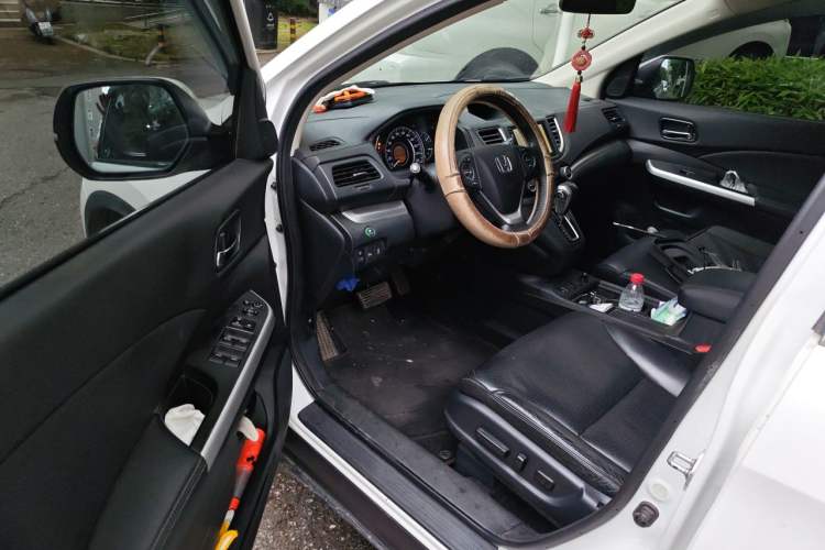 Used Honda CR-V 2015 2.4L two-wheel drive luxury version Driver Seat
