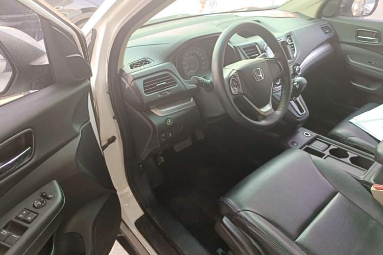 Used Honda CR-V 2015 2.0L two-wheel drive Fashion Edition Driver Seat