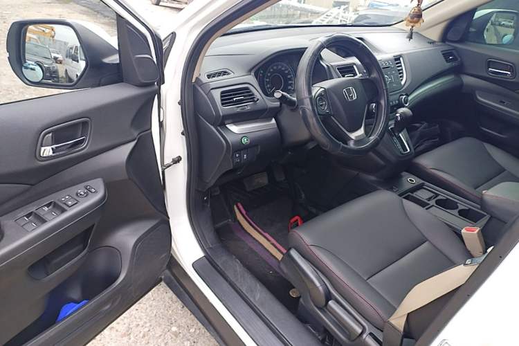 Used Honda CR-V 2015 2.0L two-wheel drive Fashion Edition Driver Seat