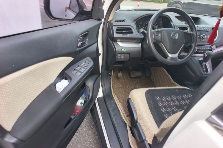 Used Honda CR-V 2015 2.0L two-wheel drive Fashion Edition Driver Seat