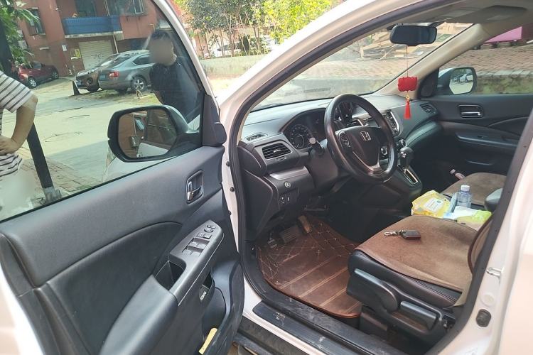 Used Honda CR-V 2015 2.0L two-wheel drive Fashion Edition Driver Seat