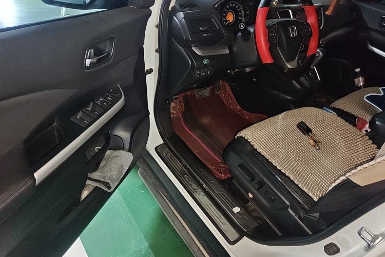 Used Honda CR-V 2015 2.4L four-wheel drive luxury version Driver Seat
