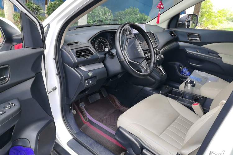 Used Honda CR-V 2015 2.0L two-wheel drive urban version Driver Seat