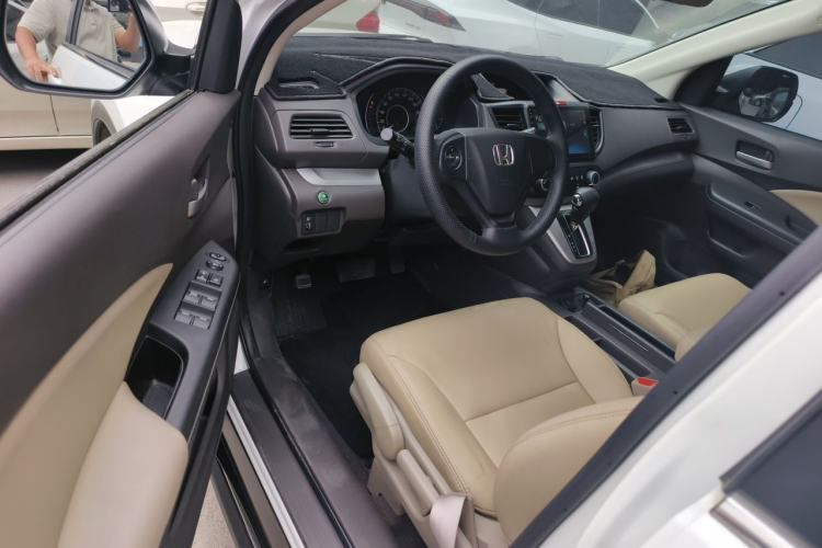 Used Honda CR-V 2015 2.0L 2WD Classic Edition Driver Seat