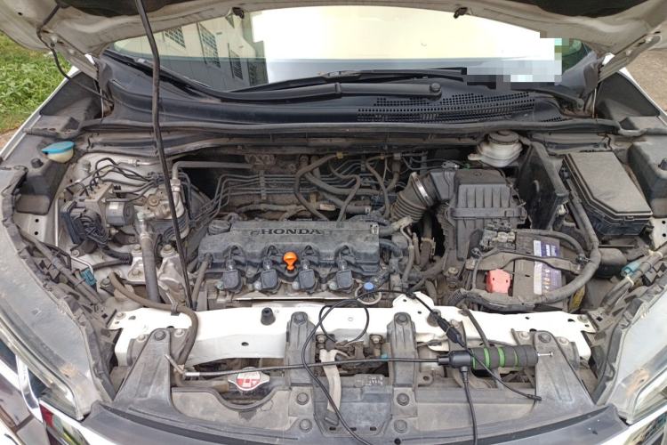 Used Honda CR-V 2015 2.0L two-wheel drive Fashion Edition Engine Bay
