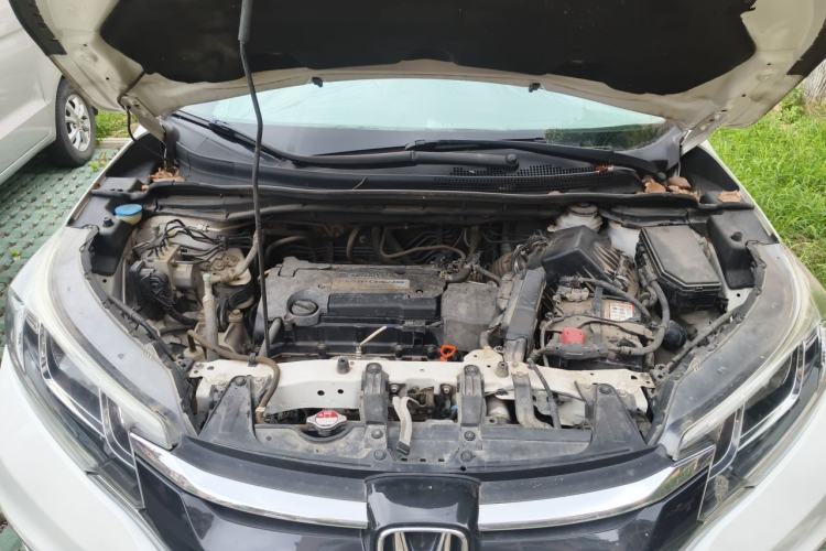 Used Honda CR-V 2015 2.4L two-wheel drive luxury version Engine Bay
