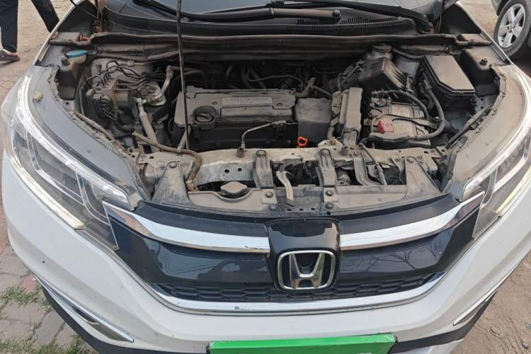 Used Honda CR-V 2015 2.4L two-wheel drive luxury version Engine Bay