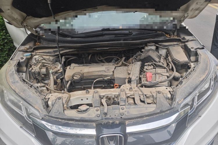 Used Honda CR-V 2015 2.4L two-wheel drive luxury version Engine Bay
