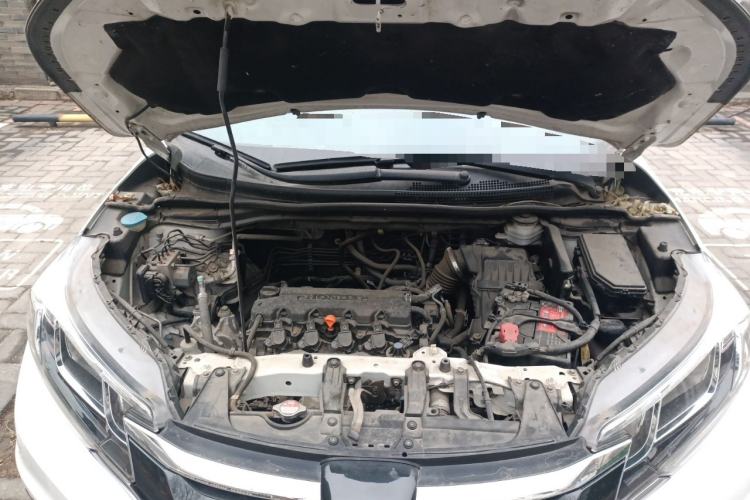 Used Honda CR-V 2015 2.0L two-wheel drive urban version Engine Bay