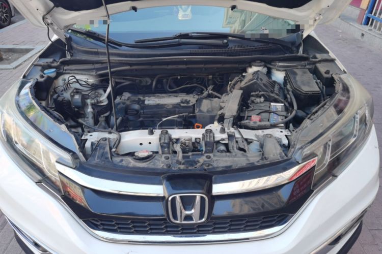 Used Honda CR-V 2015 2.4L four-wheel drive luxury version Engine Bay
