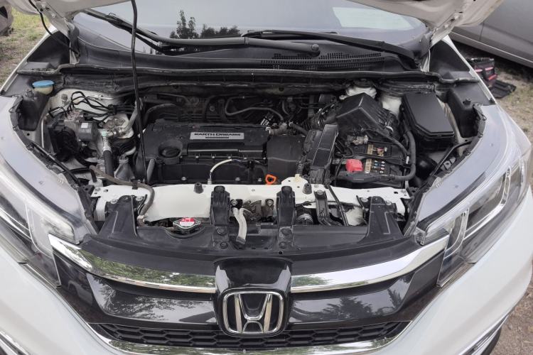 Used Honda CR-V 2015 2.4L two-wheel drive luxury version Engine Bay
