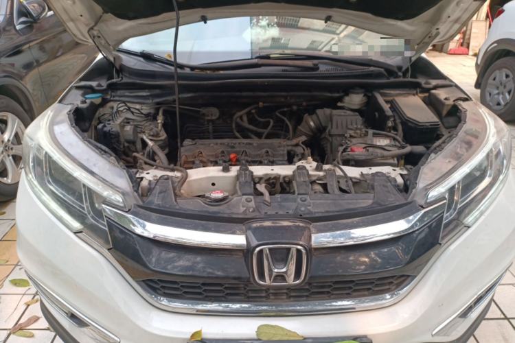 Used Honda CR-V 2015 2.0L two-wheel drive urban version Engine Bay