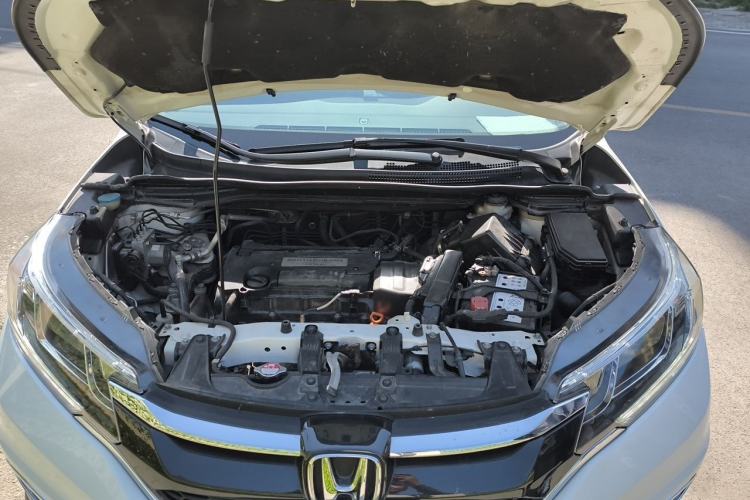 Used Honda CR-V 2015 2.4L two-wheel drive luxury version Engine Bay