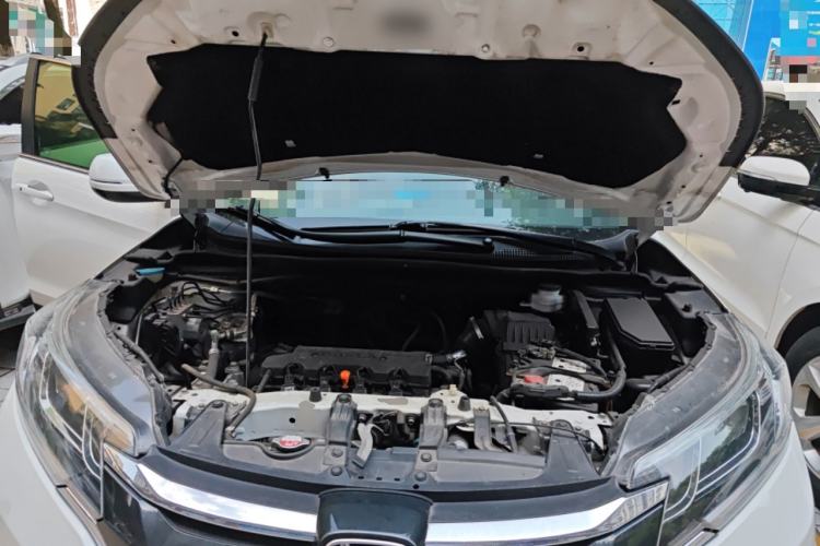 Used Honda CR-V 2015 2.0L two-wheel drive Fashion Edition Engine Bay