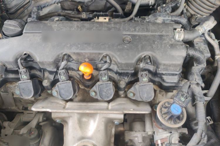 Used Honda CR-V 2015 2.0L two-wheel drive Fashion Edition Engine Bay