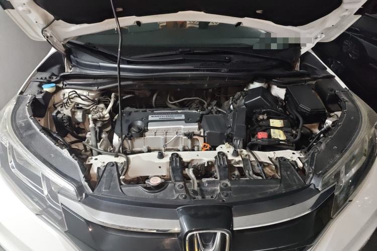 Used Honda CR-V 2015 2.4L two-wheel drive luxury version Engine Bay